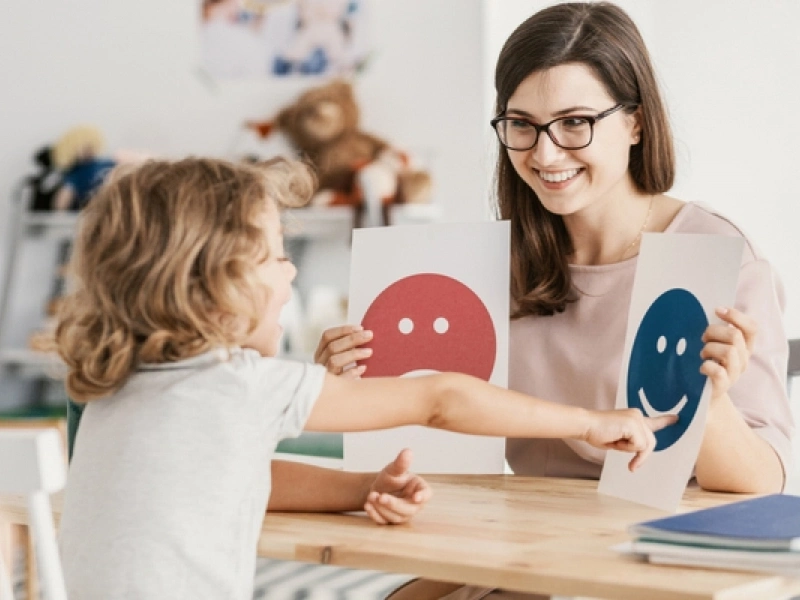 روانشناس کودک چه کسی است؟