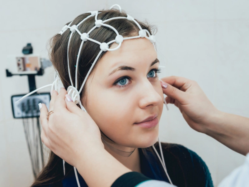 معرفی بهترین مرکز تست نوار مغز در تهران 